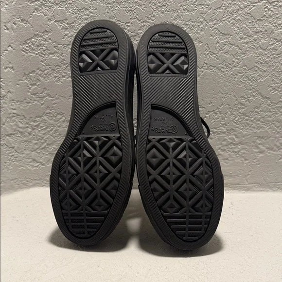 Black Leather Women’s Converse - Picture 4 of 5